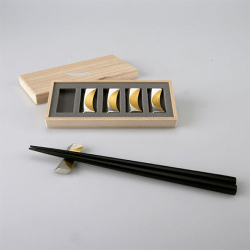 能作 純錫金箔新月筷架組 (五入)