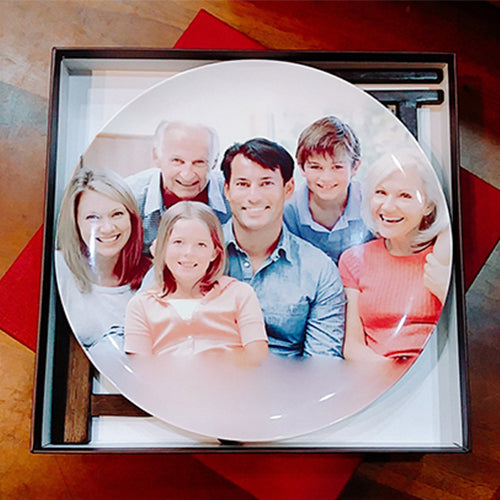 【客製化】陶緣彩瓷 10吋骨瓷盤精緻禮盒包裝 (贈木架)