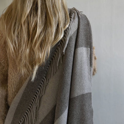 瑞典 Sagaform 烏勒羊毛披肩蓋毯-兩色
