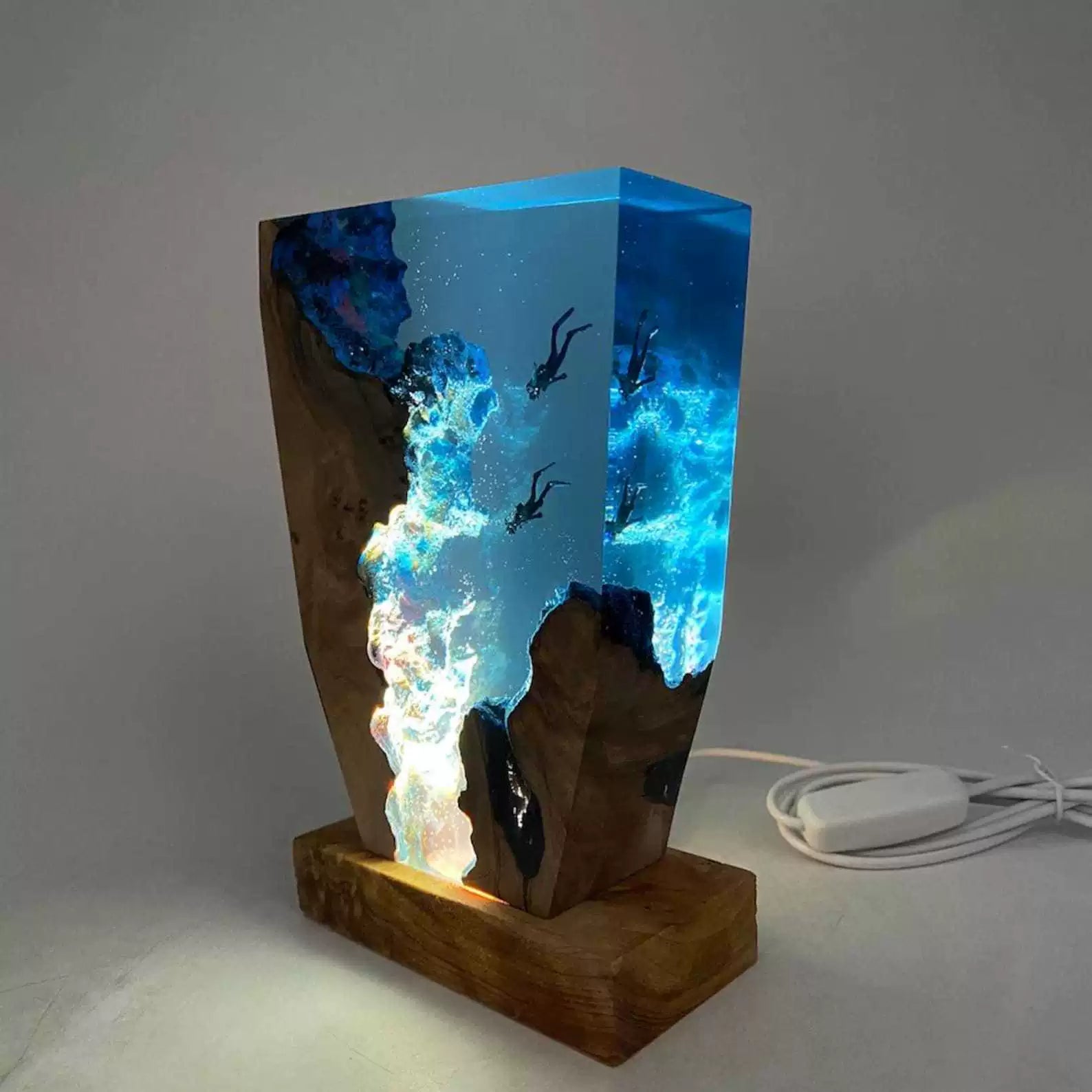 創意小物館 海洋潛水員環氧樹脂燈