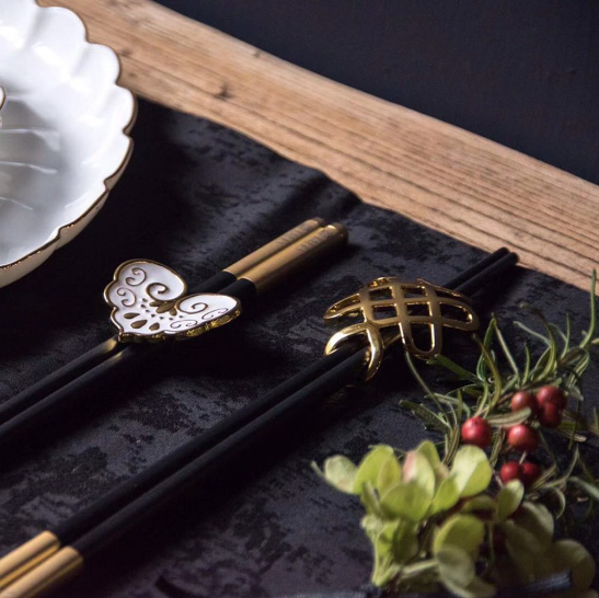 TALES 神話言 吉祥如意‧筷架組