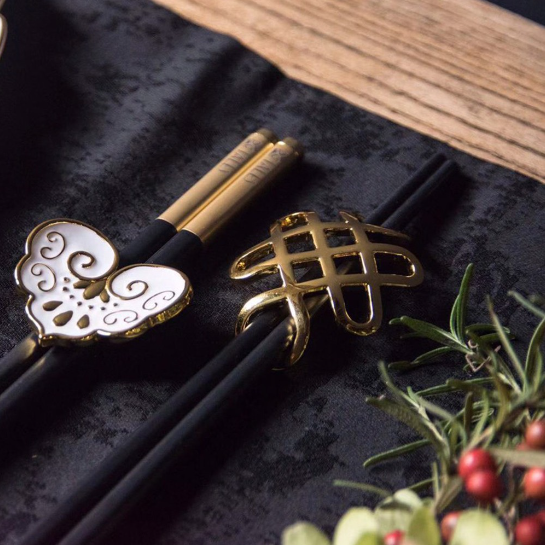 TALES 神話言 吉祥如意‧筷架組