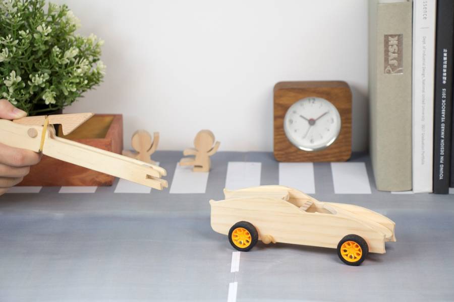 木匠兄妹 衝鋒飛車