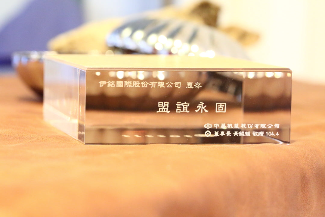 琉園 tittot 透明正方形底座