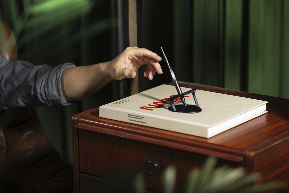 【可雷雕客製】novium HOVERPEN 自立筆 2.0【星際】