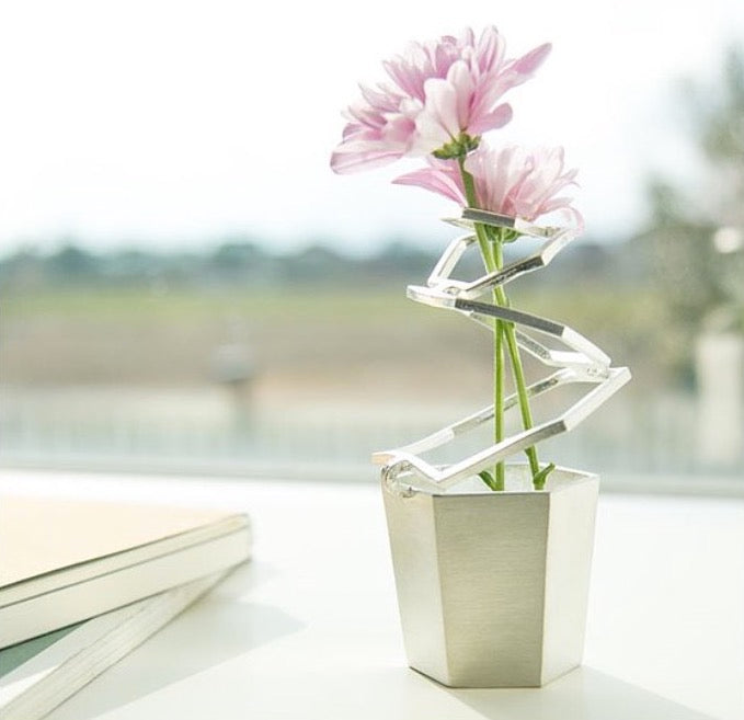 日本 能作 環環相扣花瓶