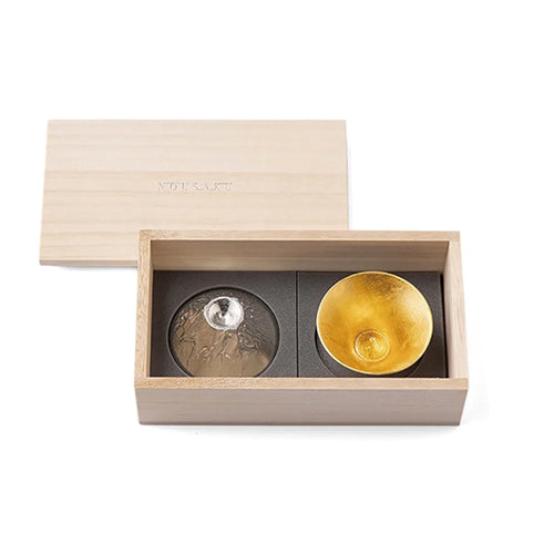 日本 能作 金箔富士山風情杯木盒組 (一錫一金箔)