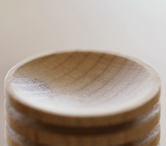 Bone 車用擴香台 Car diffuser｜陪你開車的香氛夥伴