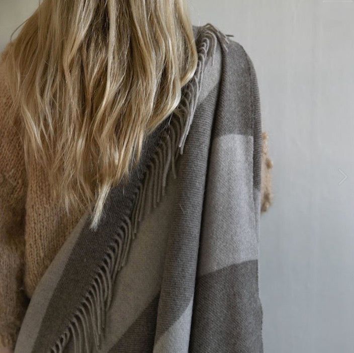 瑞典 Sagaform 烏勒羊毛披肩蓋毯-兩色