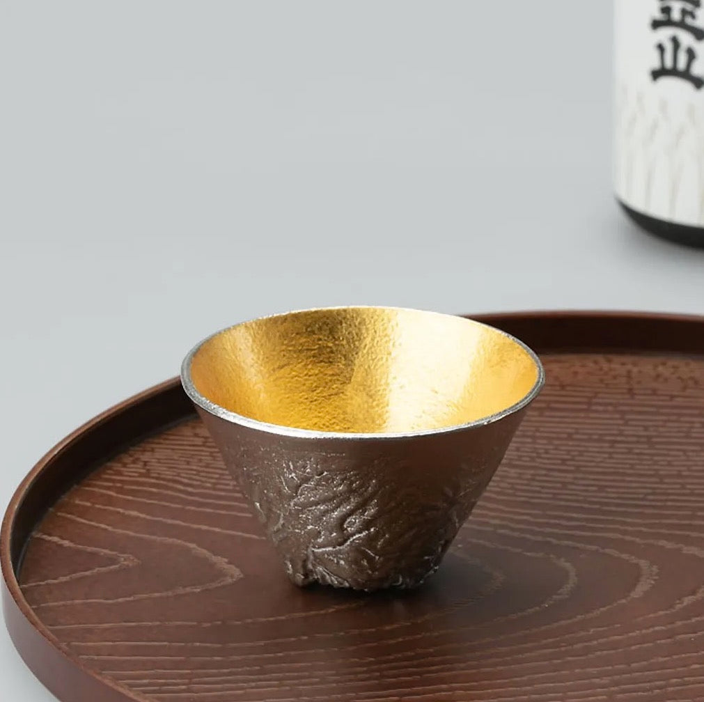 日本 能作 金箔立山造型杯 - L