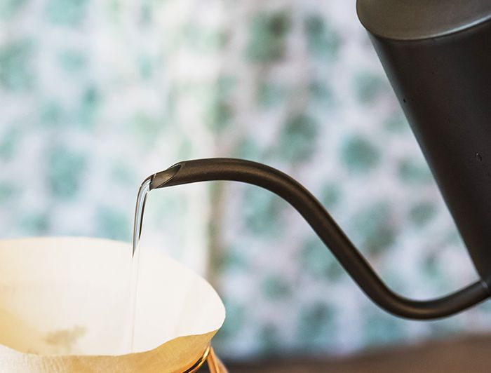 A-IDIO｜黑金木手沖壺(600ml)