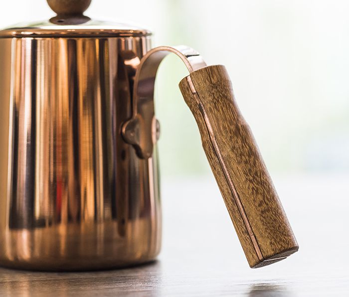 A-IDIO｜鈦金木手沖壺(600ml)