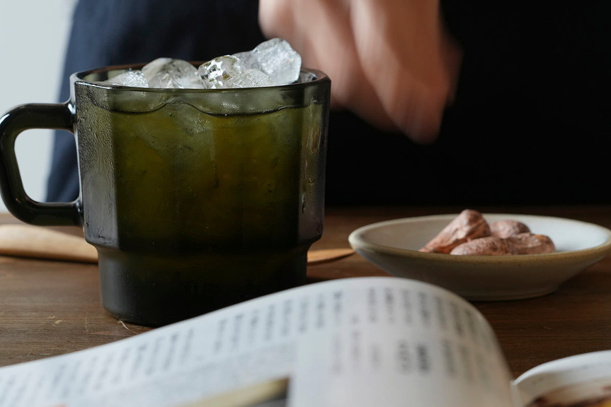 HMM W Glass 春池黑綠色咖啡杯 300ml