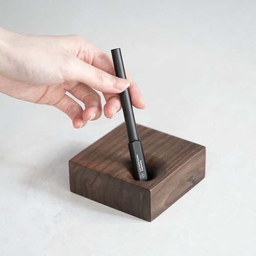 HMM 質感書寫禮盒（胡桃木質底座＋鉛錘筆）
