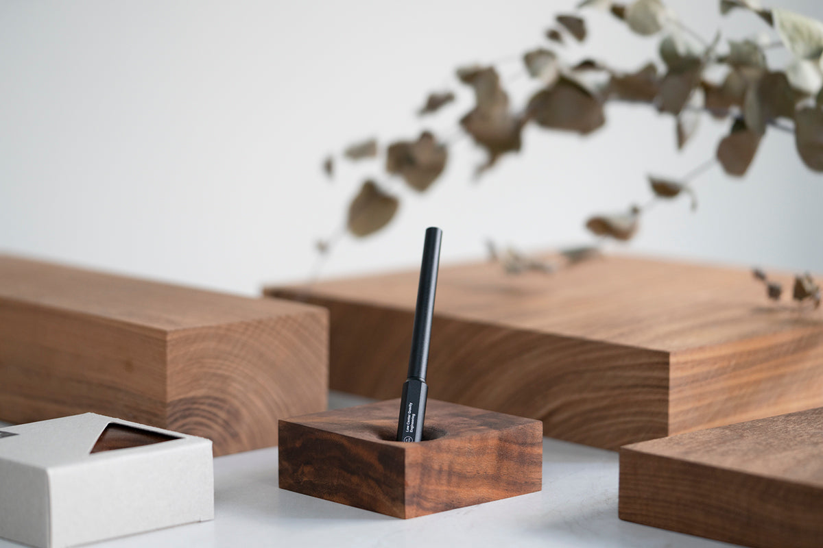 HMM 木質底座 (不含筆)