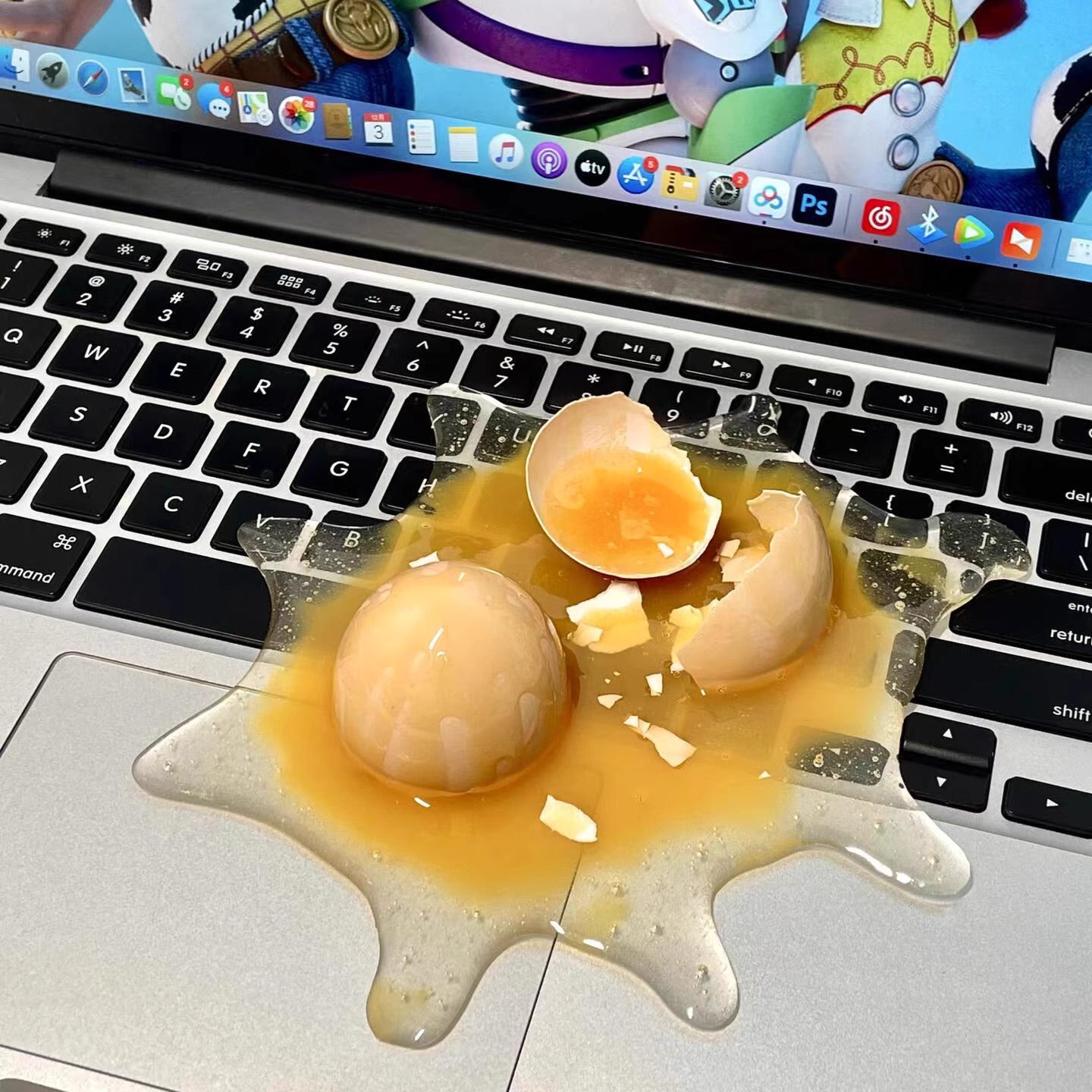 創意小物館 仿真碎雞蛋手機支架