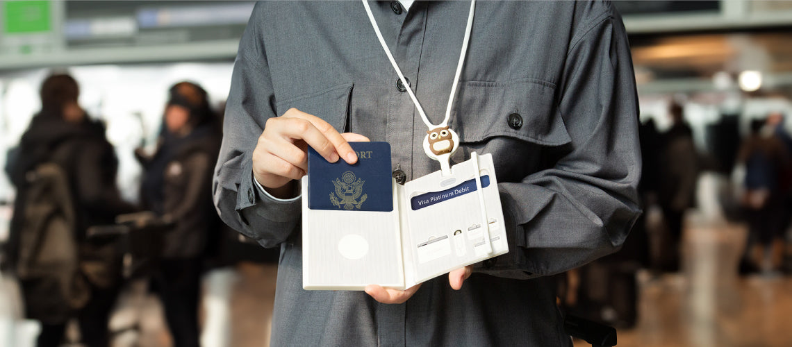 頸掛護照套-Lite｜旅行，輕巧Pass