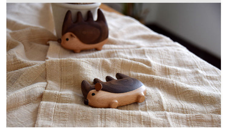 創意小物館 小刺蝟實木按摩梳