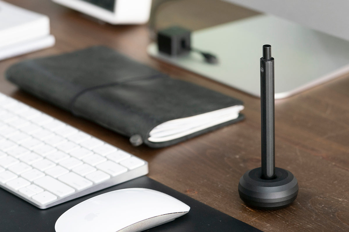 HMM 鋁質書寫禮盒（全金屬紙鎮＋原子筆）