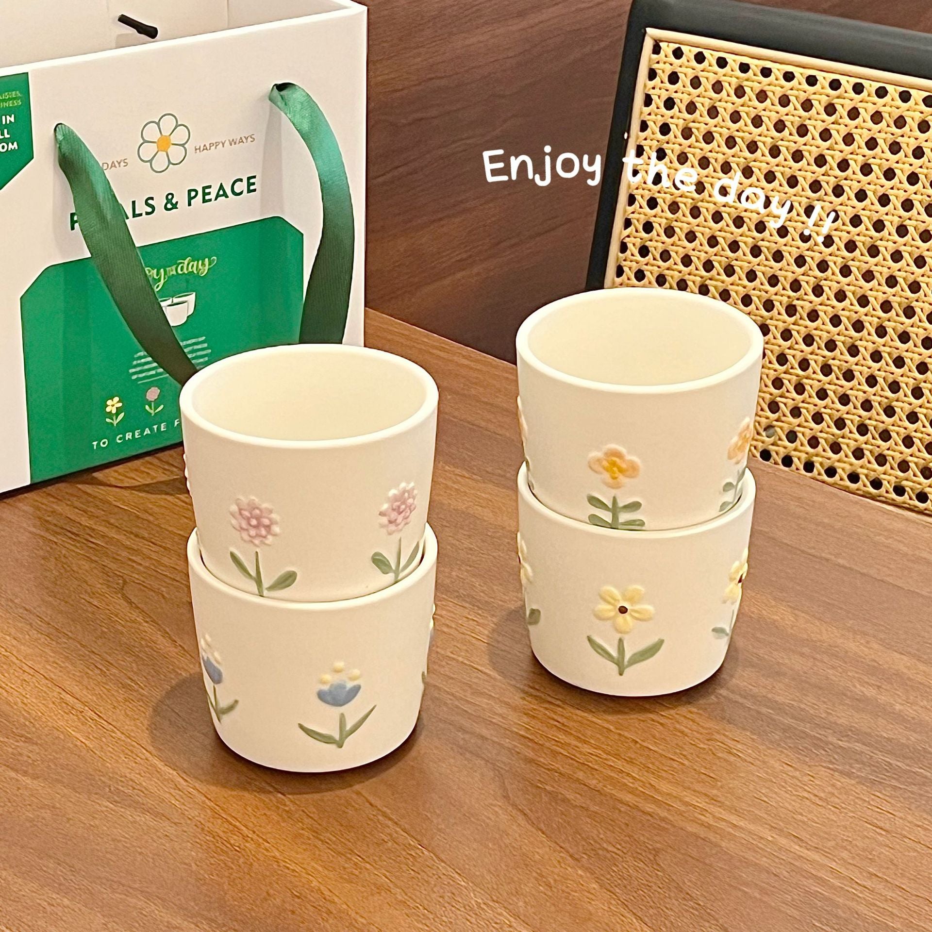 家居生活雜貨舖 浮雕花卉手握杯禮盒組