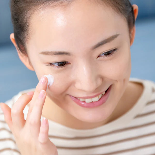 日本EBM ES 實緊可麗霜 (50g+加贈美顏滾輪)