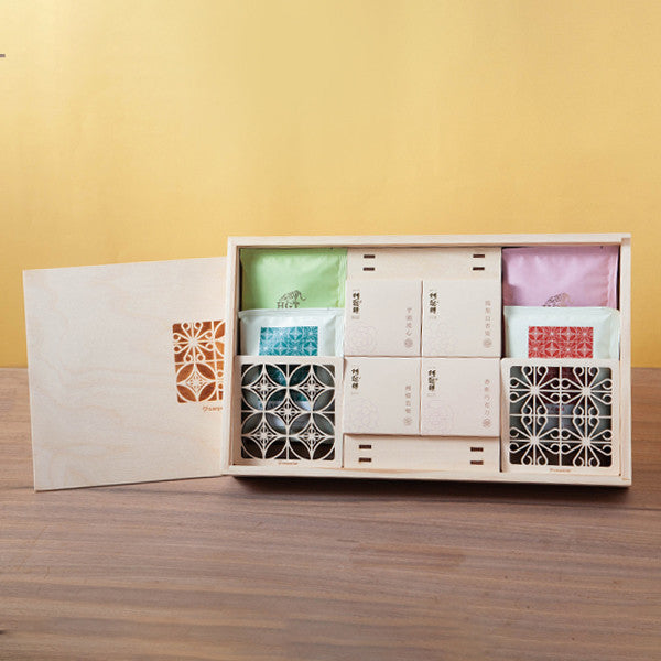 木匠兄妹 CARPENTER |【窗花茶餅綜合禮盒】